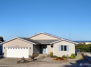 32507 J Pl, Ocean Park, WA