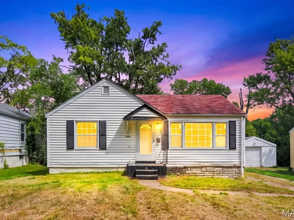 7751 Bloom Dr, Saint Louis, MO 63133