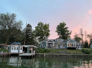 8300 Graves Point Rd, Wolcott, NY 14590