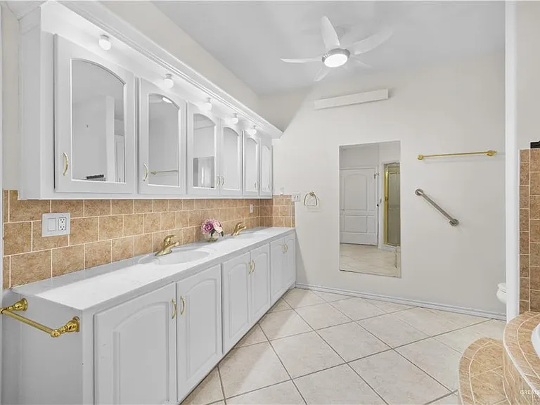 3321 E Clubhouse Dr — Photo 8