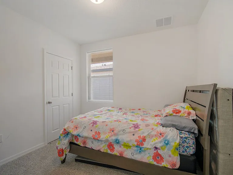 3181 Viceroy Ct — Photo 21