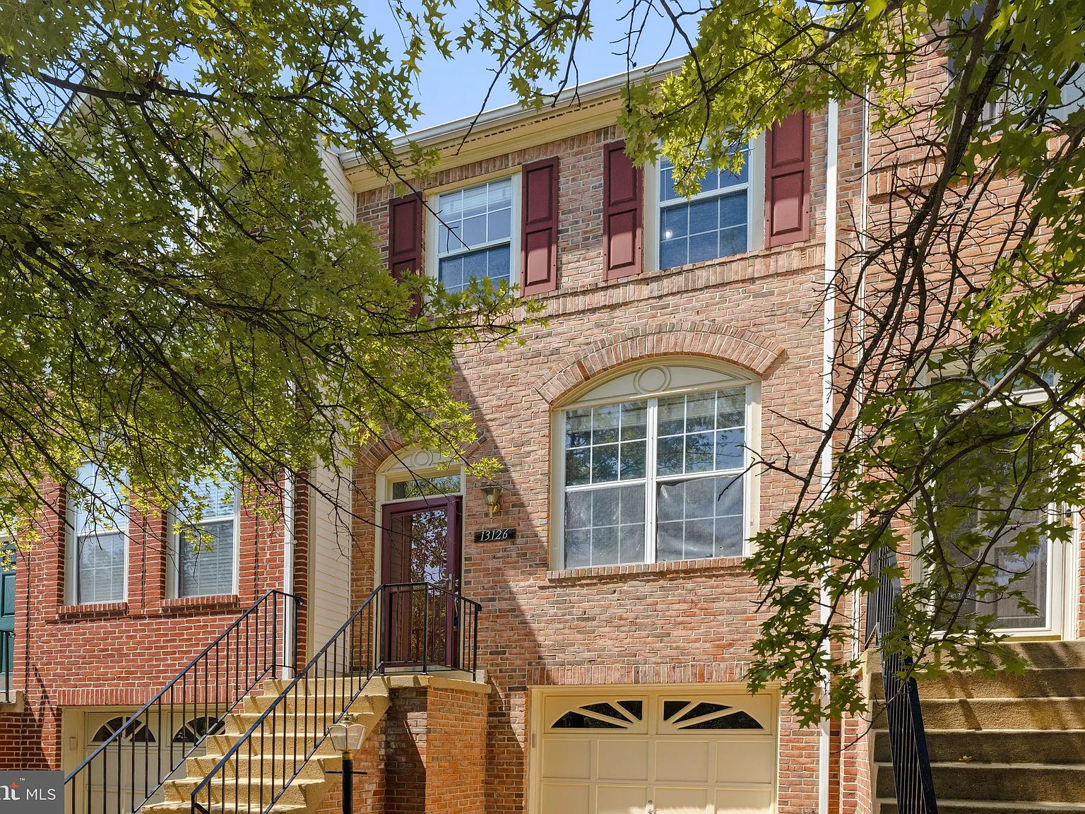 3 bed, 3.5 bath, 1765 sqft, $3,200 — Photo 2