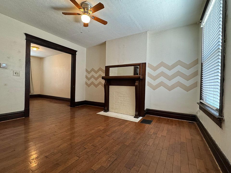 Family room-3