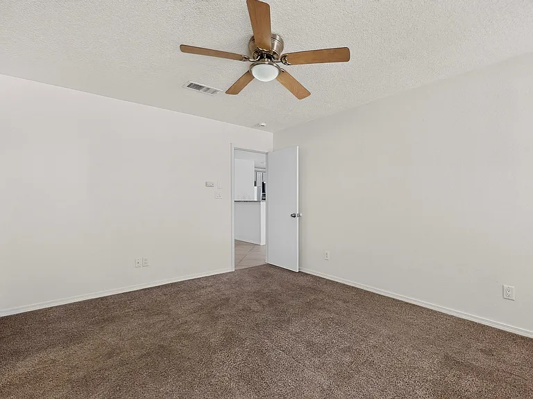 Sirocco Pl NW — Photo 12
