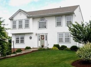 403 Blue Ridge Dr, Coraopolis, PA 15108