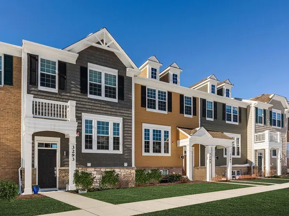 3293 Coral Ln, Glenview, IL 60026