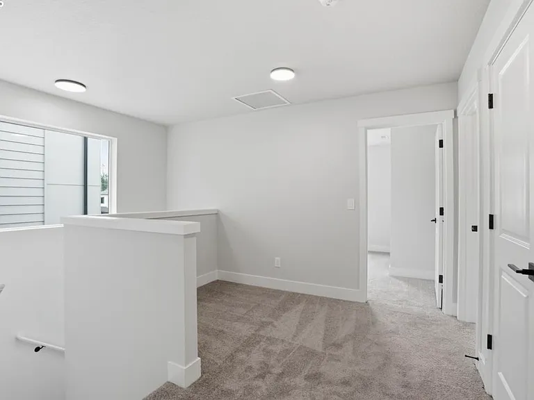 900 SE 34th Cir — Photo 22