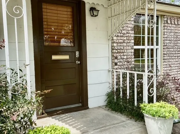 211 W Collins St, Stephenville, TX 76401