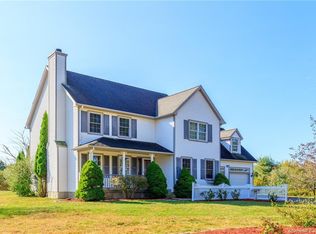 3 Dows Ln, Baltic, CT 06330