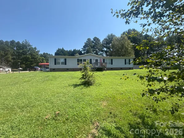 901 Grace Dr, Stanley, NC 28164
