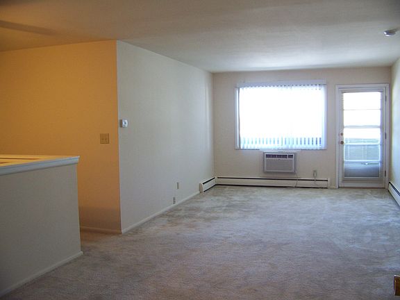 4th image of 8865 S Oak Park Dr APT 14