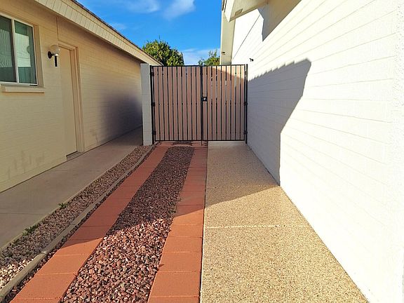 3rd image of 7710 E NOPAL Avenue