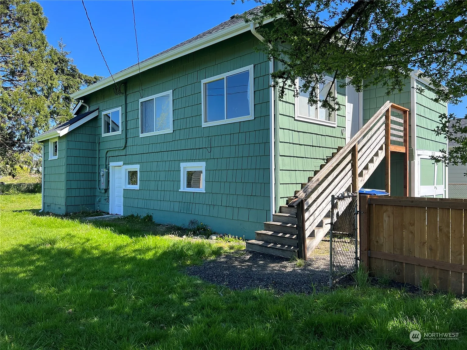 1022 Fordney Street photo 1