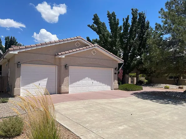 7008 Santa Elena St NE, Albuquerque, NM 87113