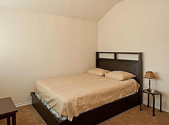 4th image of 6806 Cortona Ln