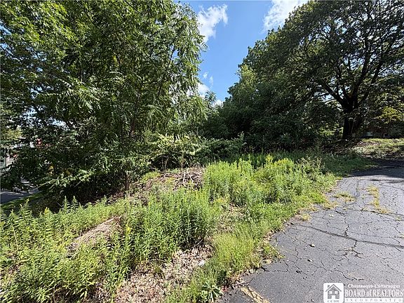 5th image of Washington St Lot 44