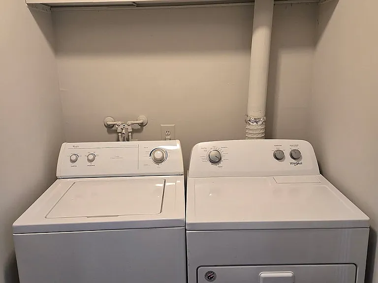 700 Heritage Ln — Photo 23