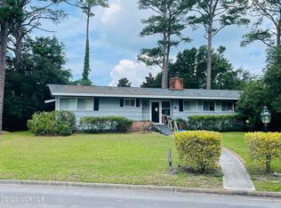 4910 Park Dr, Morehead City, NC 28557