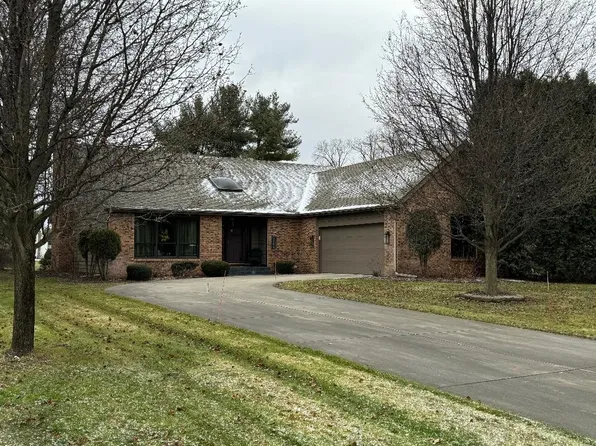 16023 Covington Pkwy, Granger, IN 46530