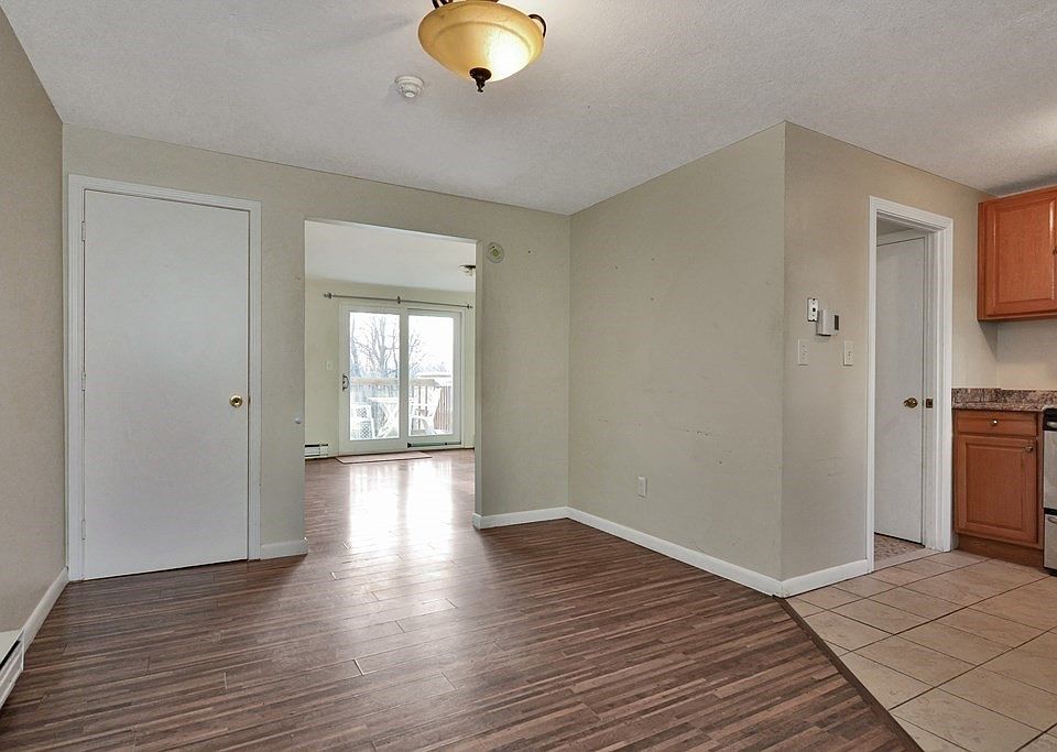 645 Robbins Ave APT 49, Dracut, MA 01826 Zillow