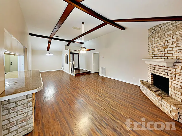 16259 Hollow Wood Dr — Photo 7
