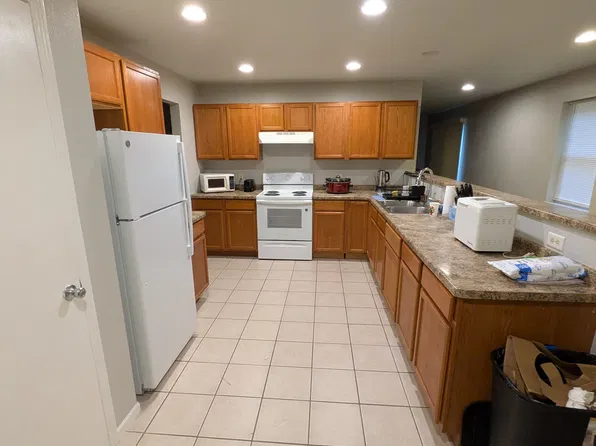 816 McKinley St, Janesville, WI 53548