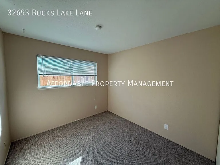 32693 Bucks Lake Ln — Photo 17
