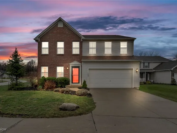 4393 Stoneledge Dr, Richmond Hts, OH 44143
