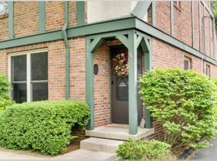 1567 Sandringham Dr, Columbus, OH 43220