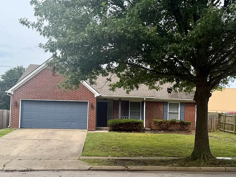 4728 Hartland Pkwy — Photo 1