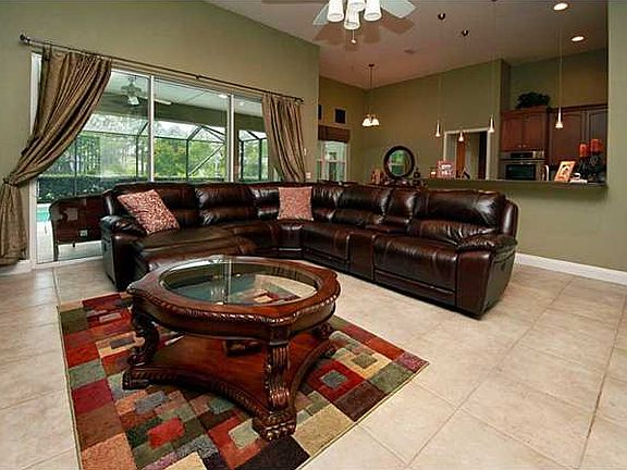 2nd image of 371 Woodland Bayou Dr