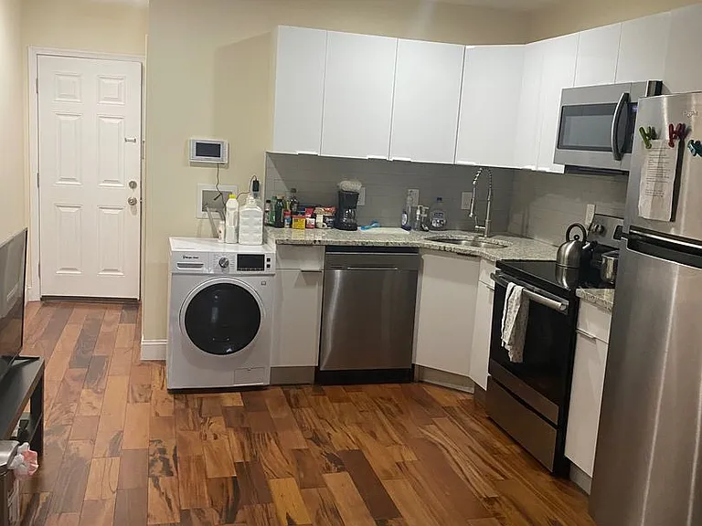 1635 S Broad st — Photo 9