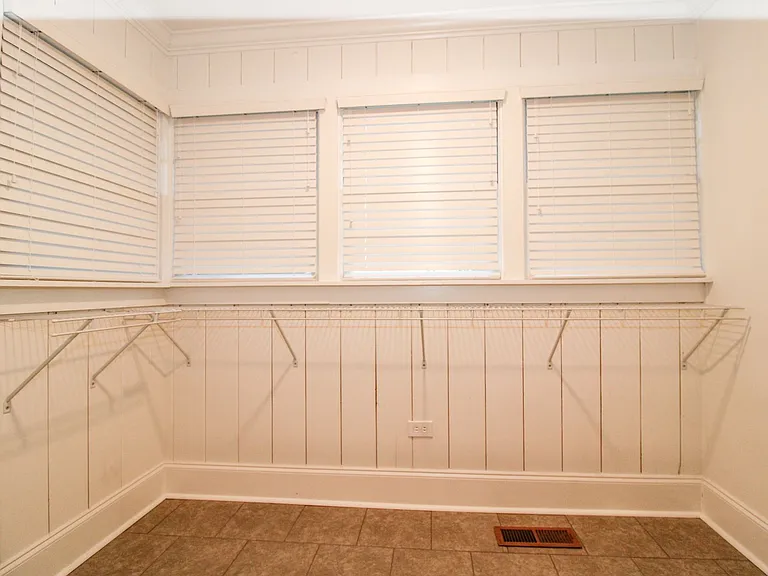 426 Rogers St — Photo 21