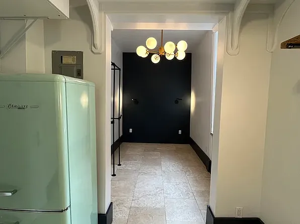 214 Mulberry Street image 9 of 16