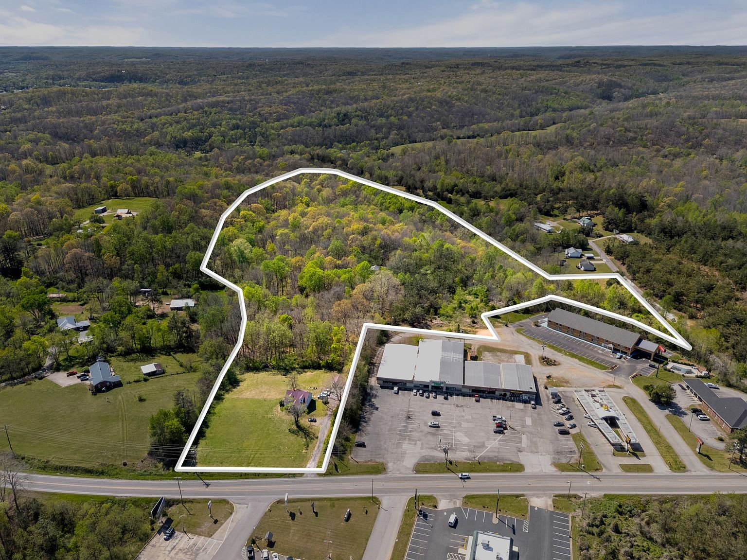 661 Highway 100, Centerville, TN 37033 | MLS #3174996 | Zillow
