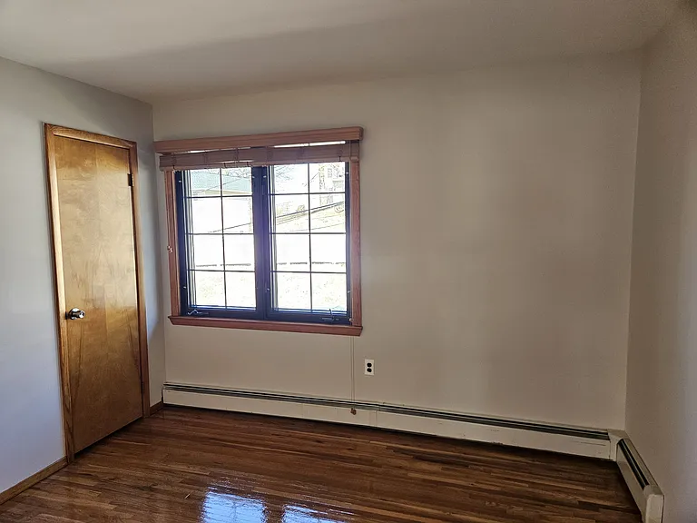 27 Whitaker Ave #1 — Photo 12