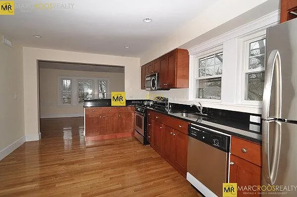 4 bed, 2.0 bath, $7,000 — Photo 1
