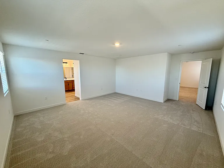 4581 Field View Dr — Photo 17