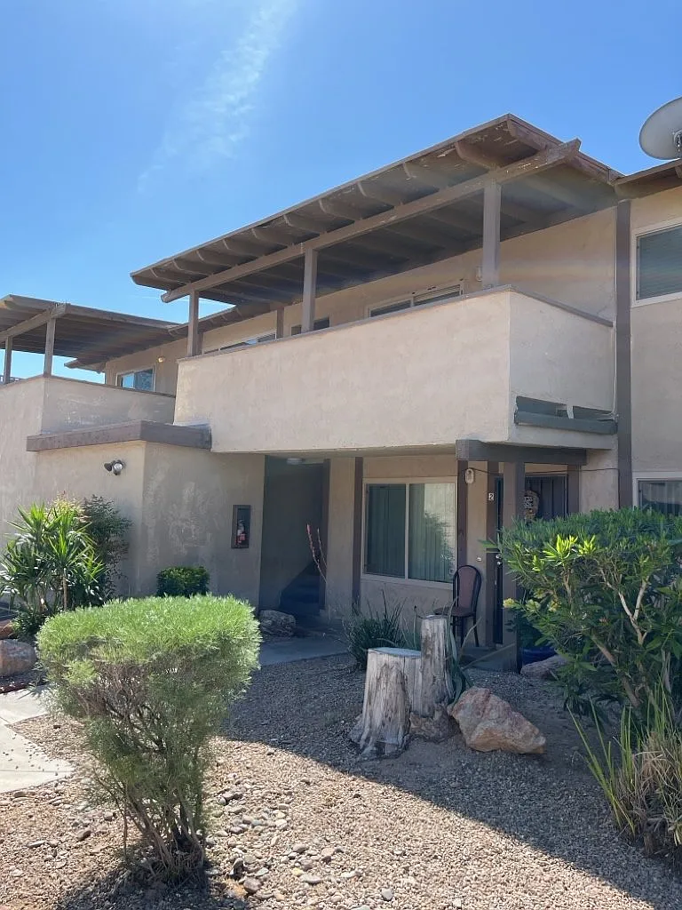 2 bed, 2.0 bath, 1200 sqft, $1,125 — Photo 2