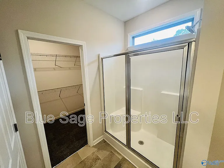 16423 Demi Dr — Photo 15