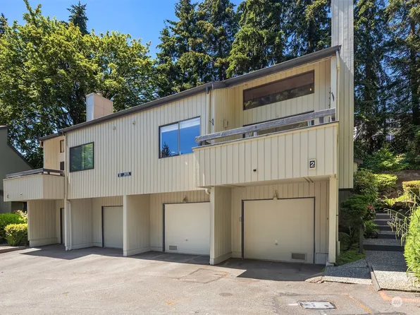 3515 108th Place NE #2, Bellevue, WA 98004