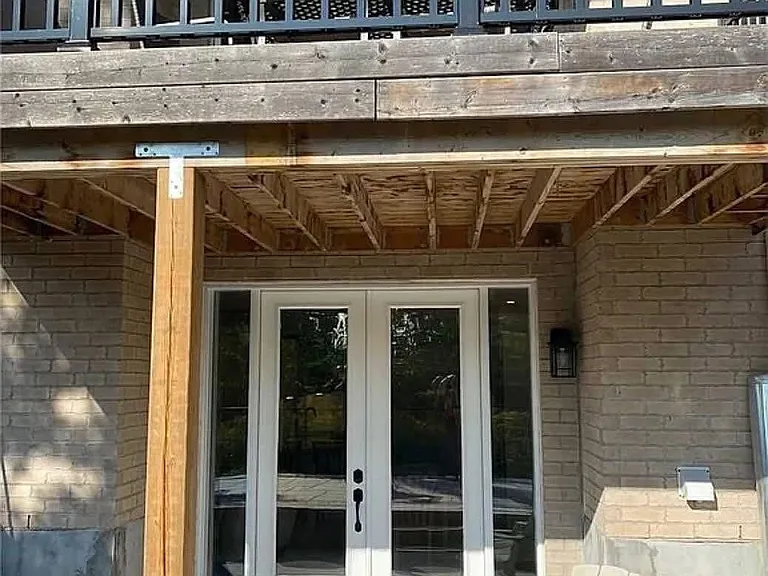 3130 Hines Dr #LOWER — Photo 17