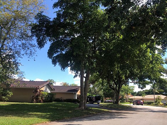 5th image of 10062 NW 3rd Pl