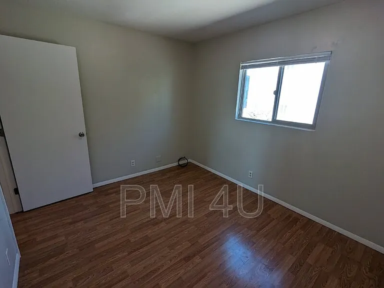 12409 Manitoba Dr NE #B — Photo 39