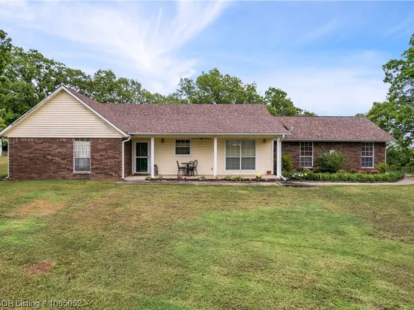 2006 N Witte St, Poteau, OK 74953