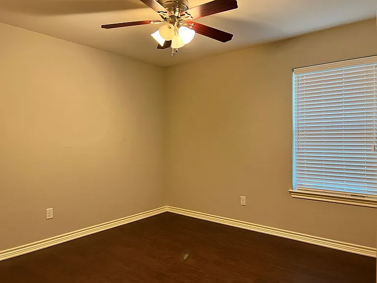 Amberwood Townhomes — Photo 8