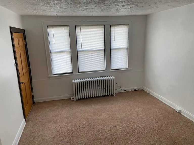 3225 W Liberty Ave #4 — Photo 4
