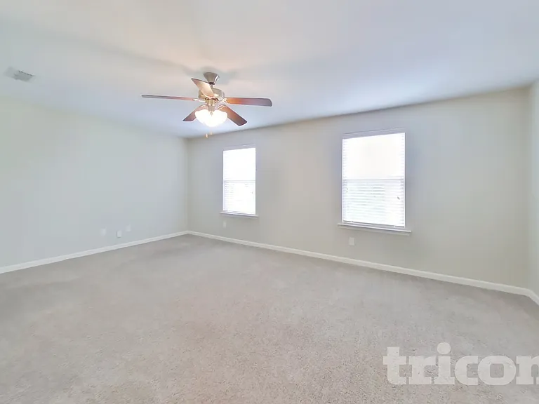 1031 Solomon Ln — Photo 16