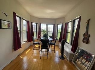 3933 N Pine Grove Ave APT 3S, Chicago, IL 60613
