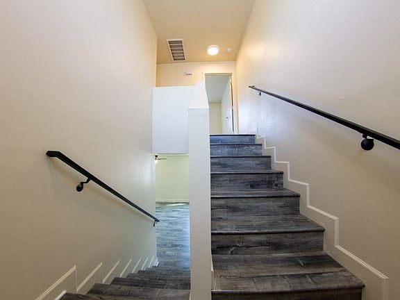 4th image of 3476 W 71st St